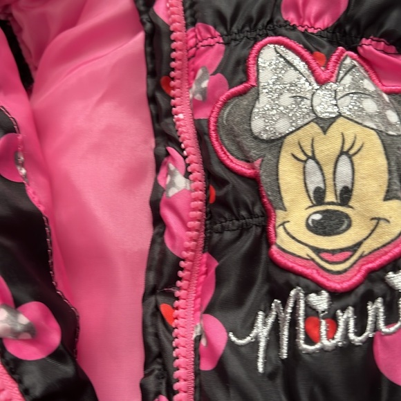 Beautiful Disney Minnie Mouse Winter Vest - Size 2T - Picture 4 of 9